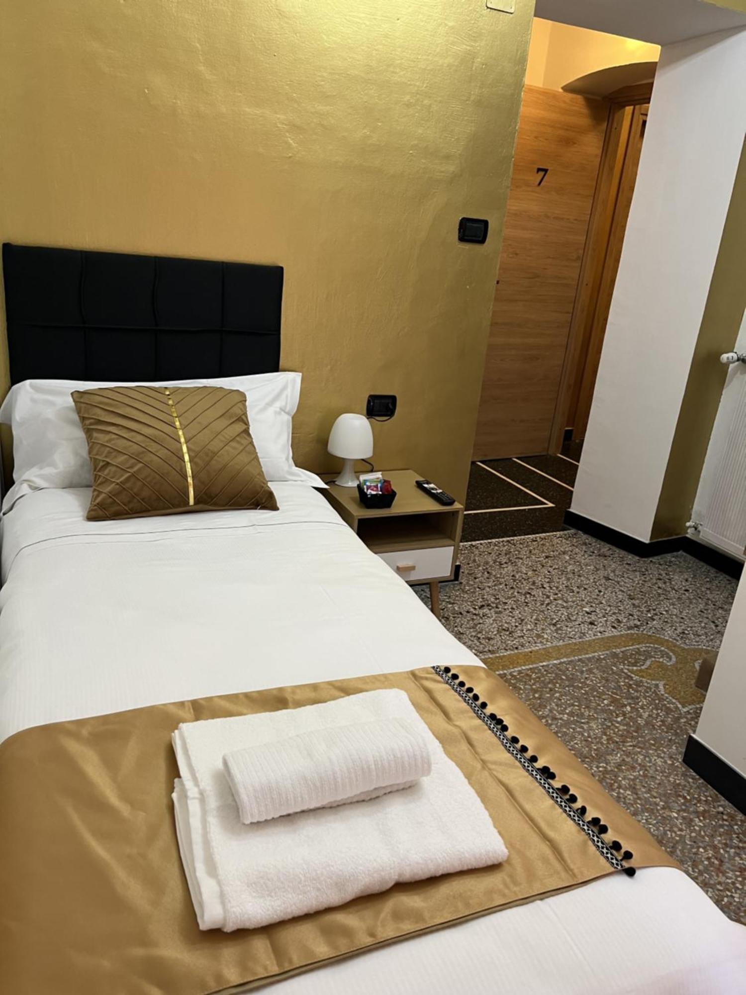 Genova Gold Rooms 객실 사진